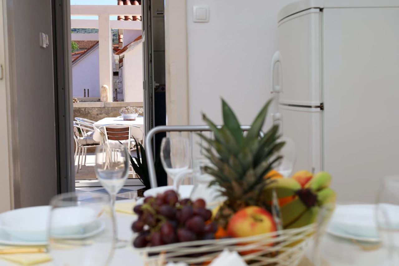 Apartman Dajana Supetar Exterior foto